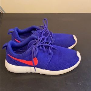 Purple Nike Roshe